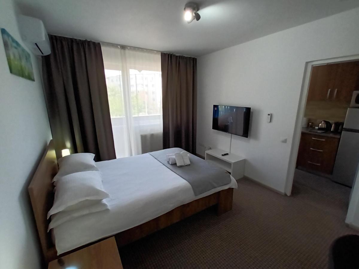 Revolution Apartment Baia Mare Exterior foto