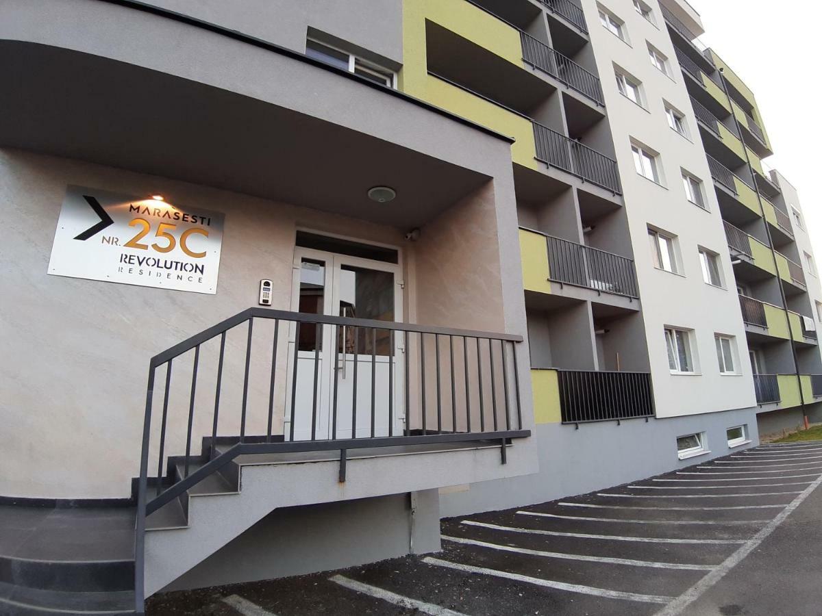 Revolution Apartment Baia Mare Exterior foto
