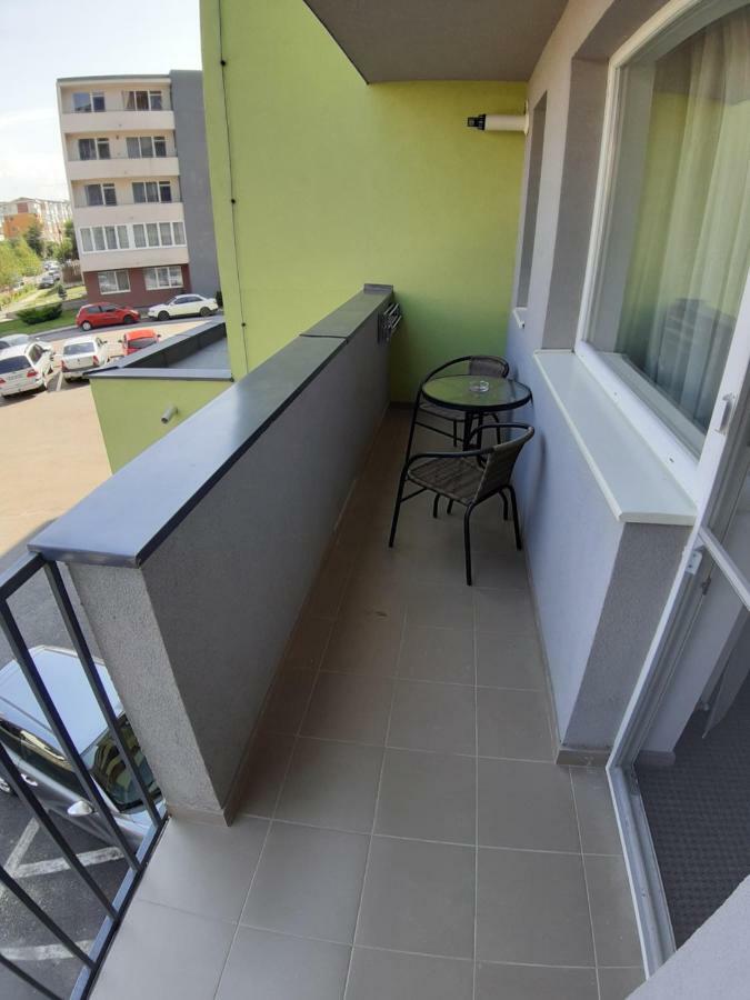 Revolution Apartment Baia Mare Exterior foto